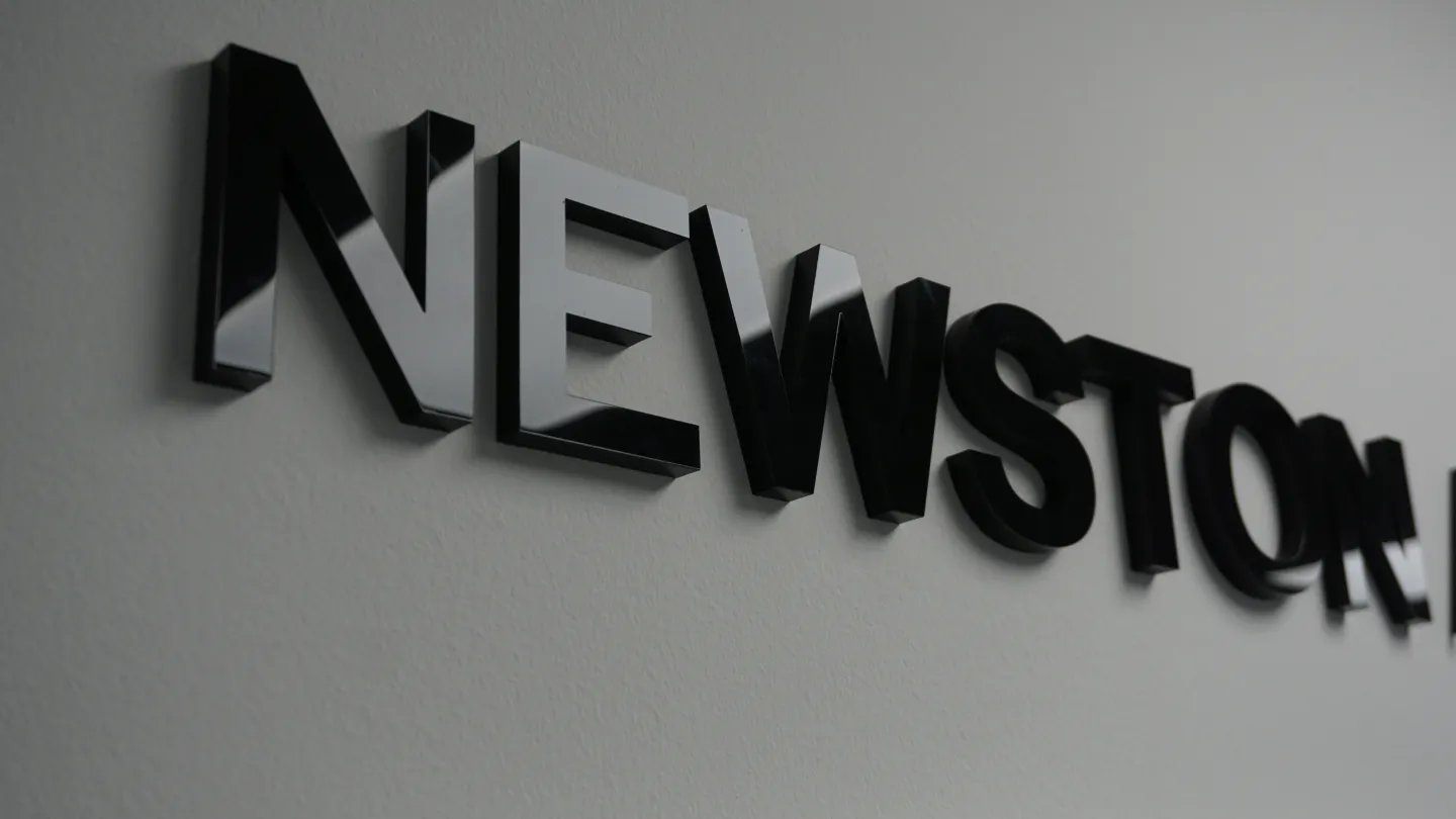 Newston sign 